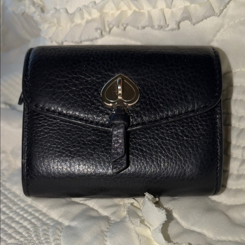 Kate Spade ♠️ EUC Black Leather Wallet